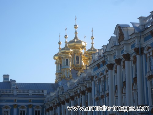 Palais Catherine de Saint Pétersbourg flèches dorées
