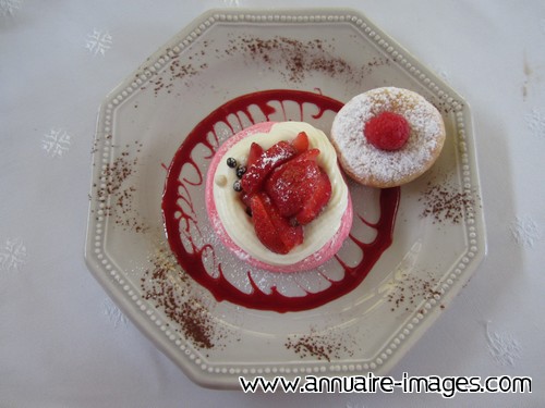 Desserts circulaires à la fraise