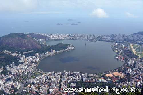 Lac de Rio de janeiro dans la zone sud  de Rio