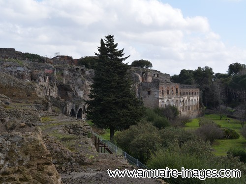 Remparts de la cité antique de Pompéi